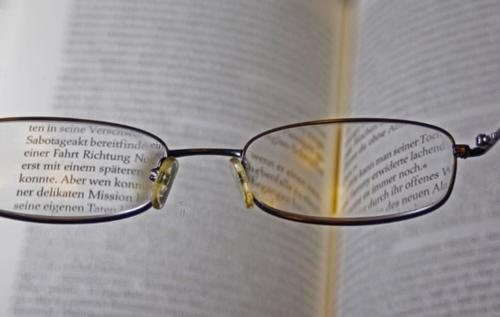 戴眼镜真的会让近视度数加深？